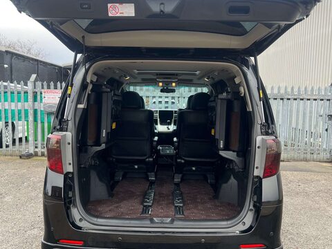 Toyota Alphard GOLDEN EYES II TWIN SUNROOF GRADE 4B WOW 43