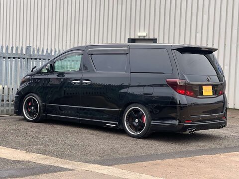 Toyota Alphard GOLDEN EYES II TWIN SUNROOF GRADE 4B WOW 18