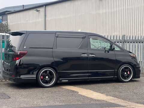 Toyota Alphard GOLDEN EYES II TWIN SUNROOF GRADE 4B WOW 19