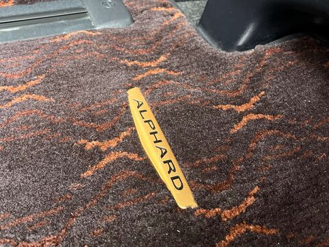 Toyota Alphard GOLDEN EYES II TWIN SUNROOF GRADE 4B WOW 72