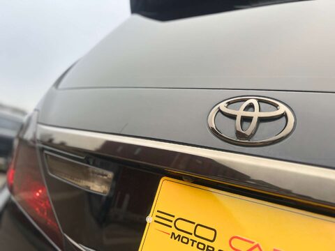 Toyota Alphard GOLDEN EYES II TWIN SUNROOF GRADE 4B WOW 29