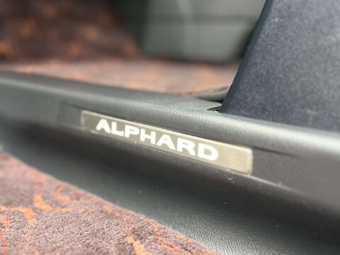 Toyota Alphard GOLDEN EYES II TWIN SUNROOF GRADE 4B WOW 82