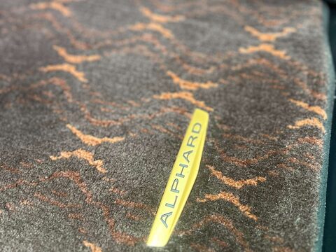 Toyota Alphard GOLDEN EYES II TWIN SUNROOF GRADE 4B WOW 34