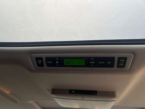 Toyota Alphard GOLDEN EYES II TWIN SUNROOF GRADE 4B WOW 37