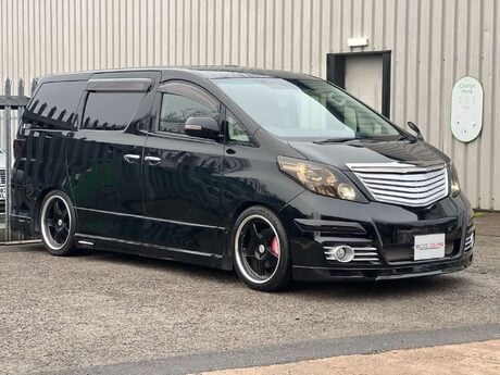 Toyota Alphard GOLDEN EYES II TWIN SUNROOF GRADE 4B WOW
