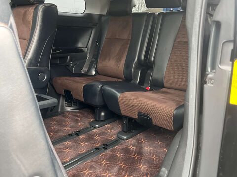 Toyota Alphard GOLDEN EYES II TWIN SUNROOF GRADE 4B WOW 38