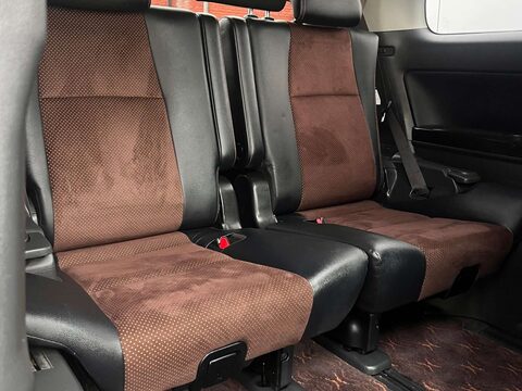 Toyota Alphard GOLDEN EYES II TWIN SUNROOF GRADE 4B WOW 66