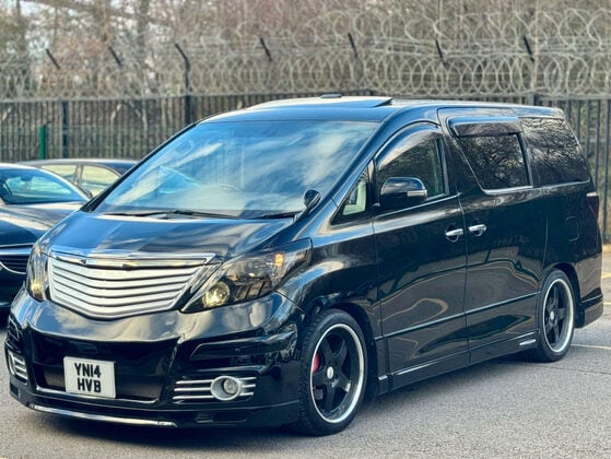 Toyota Alphard GOLDEN EYES II TWIN SUNROOF GRADE 4B WOW