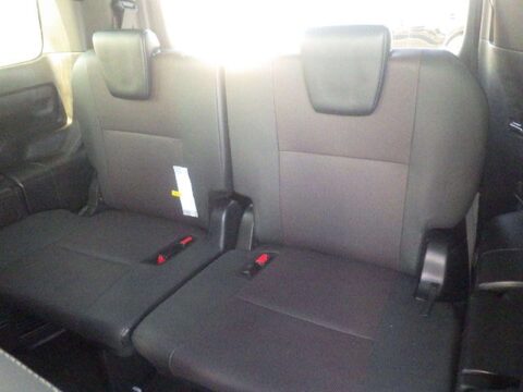 Toyota Voxy ESQUIRE VOXY HYBRID 1.8 PETROL 7 SEATER FRESH IMPORT 6