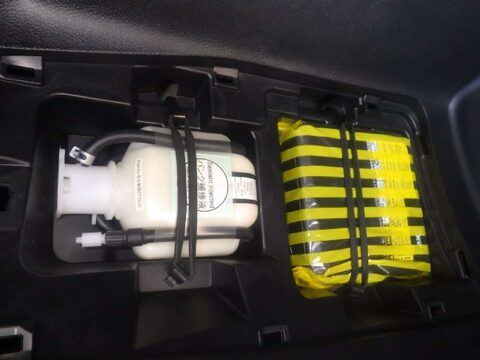 Toyota Voxy ESQUIRE VOXY HYBRID 1.8 PETROL 7 SEATER FRESH IMPORT 16