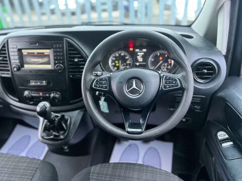 Mercedes-Benz Vito 2.1 Vito 114 Bluetec 17