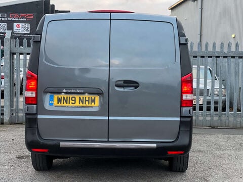 Mercedes-Benz Vito 2.1 Vito 114 Bluetec 12