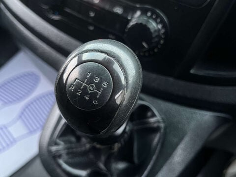 Mercedes-Benz Vito 2.1 Vito 114 Bluetec 29