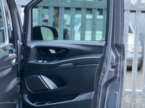 Mercedes-Benz Vito 2.1 Vito 114 Bluetec 45
