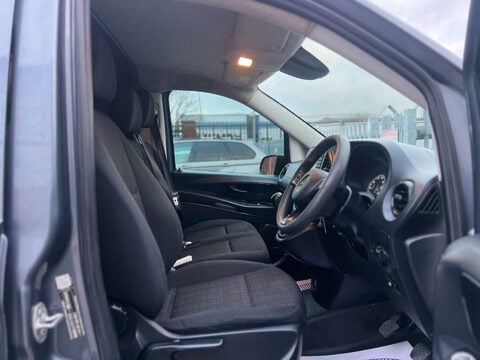Mercedes-Benz Vito 2.1 Vito 114 Bluetec 14