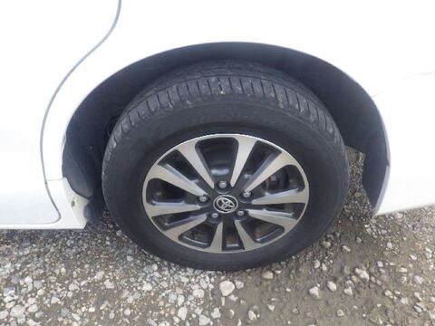 Toyota Voxy ESQUIRE SIMILAR TO NOAH VOXY 1.8 HYBRID PETROL 7 SEATER EURO 6 23