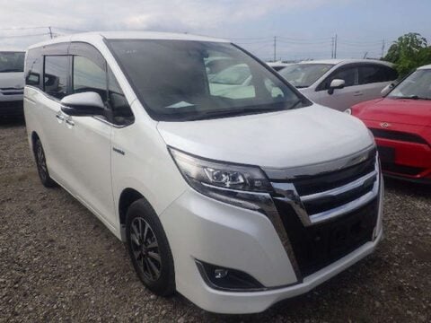 Toyota Voxy ESQUIRE SIMILAR TO NOAH VOXY 1.8 HYBRID PETROL 7 SEATER EURO 6 1