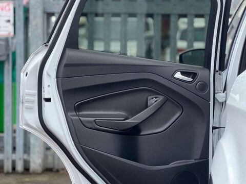 Ford Kuga 2.0 Kuga Titanium 4x2 TDCi 5dr 30