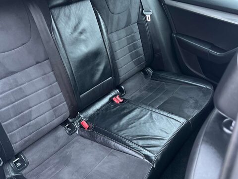 Skoda Octavia 2.0 Octavia Elegance TDI CR 5dr 18