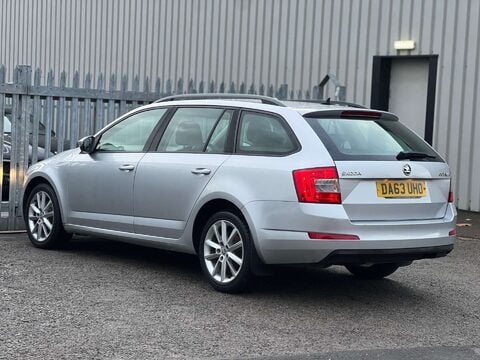 Skoda Octavia 2.0 Octavia Elegance TDI CR 5dr 8