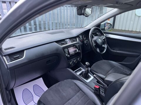 Skoda Octavia 2.0 Octavia Elegance TDI CR 5dr 14