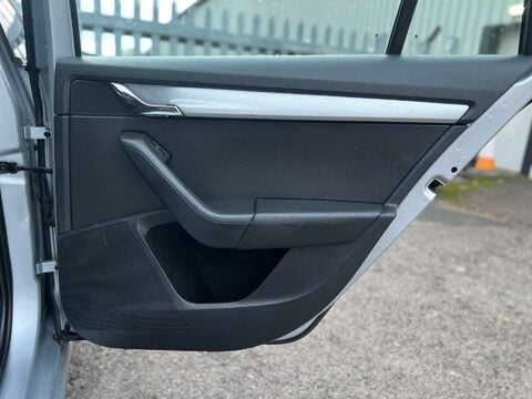 Skoda Octavia 2.0 Octavia Elegance TDI CR 5dr 41