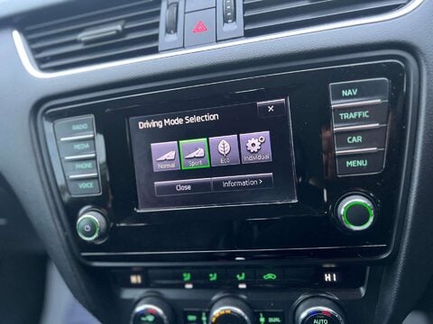 Skoda Octavia 2.0 Octavia Elegance TDI CR 5dr 31