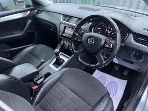 Skoda Octavia 2.0 Octavia Elegance TDI CR 5dr 2