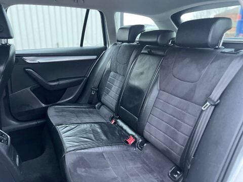 Skoda Octavia 2.0 Octavia Elegance TDI CR 5dr 25