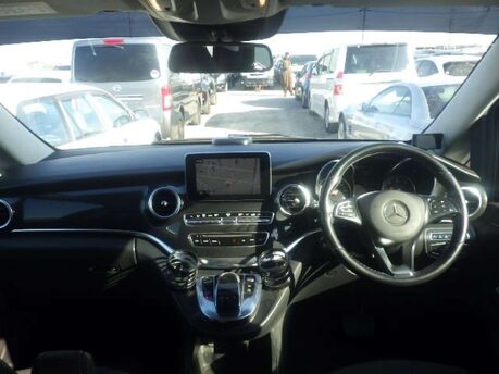 Mercedes-Benz V Class 2.2 V220d BlueTEC SE MPV 5dr Diesel G-Tronic+ Euro 6 (s/s) 7 Seat (163 ps) 1