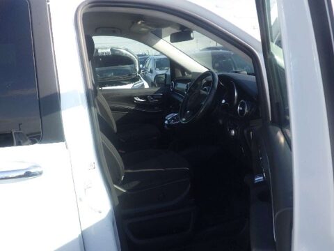 Mercedes-Benz V Class 2.2 V220d BlueTEC SE MPV 5dr Diesel G-Tronic+ Euro 6 (s/s) 7 Seat (163 ps) 10