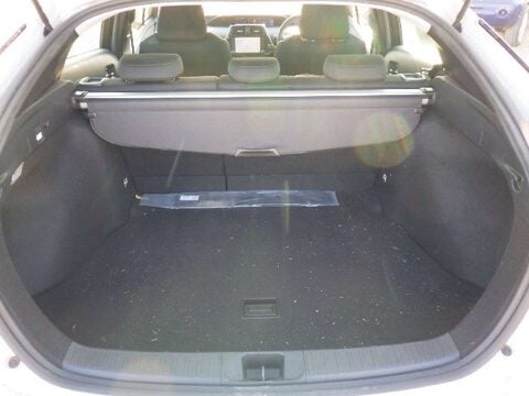 Toyota Prius 1.8 VVT-h Active Hatchback 5dr Petrol Hybrid CVT Euro 6 (s/s) (122 ps) 14