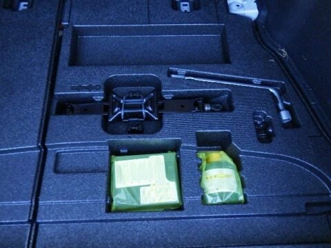 Toyota Prius 1.8 VVT-h Active Hatchback 5dr Petrol Hybrid CVT Euro 6 (s/s) (122 ps) 13