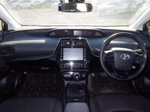 Toyota Prius 1.8 VVT-h Active Hatchback 5dr Petrol Hybrid CVT Euro 6 (s/s) (122 ps) 3