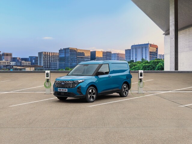 Ford E-Transit Courier