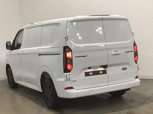 Ford Transit Custom 320 L1H1 PHEV Limited Hybrid