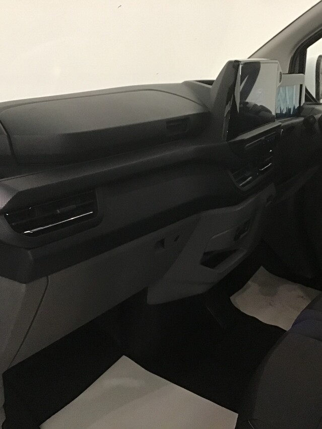 Ford Transit Custom 320 L1H1 PHEV Limited Hybrid