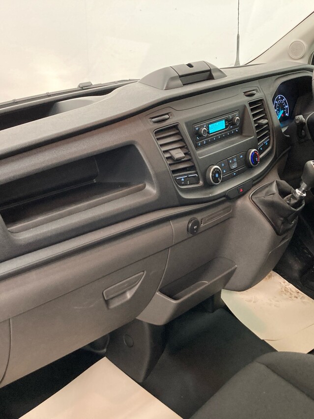 Ford Transit 350 L5 Low Floor Luton 2.0 EcoBlue 130ps