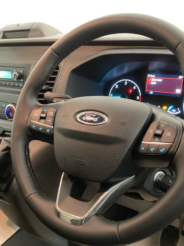Ford Transit 350 L5 Low Floor Luton 2.0 EcoBlue 130ps