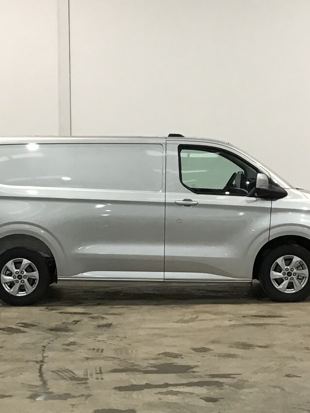 Ford Transit Custom 300L2 H1 Limited Van 2.0 Ecoblue 136ps - Moondust Silver