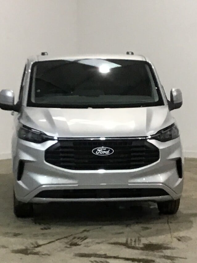Ford Transit Custom 300L2 H1 Limited Van 2.0 Ecoblue 136ps - Moondust Silver
