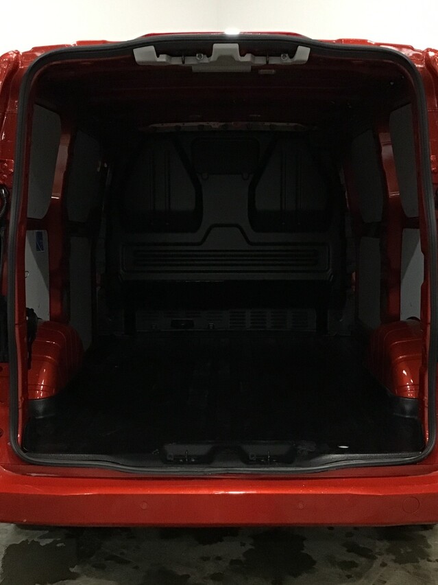 Ford Transit Custom 320L1 Limited 2.0 Ecoblue 136ps - Artisan Red