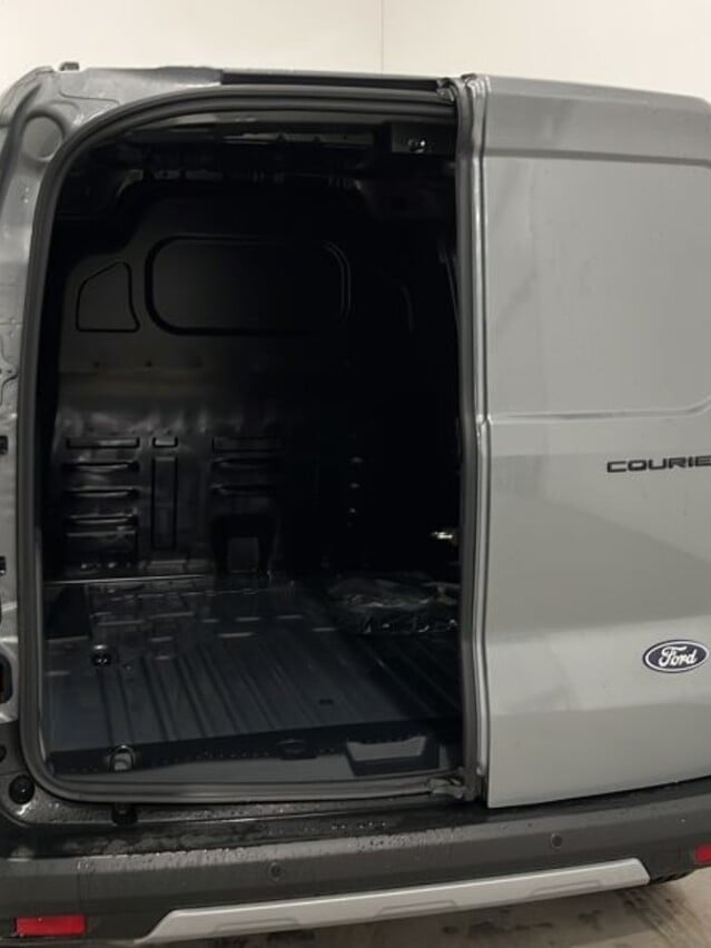 Ford Transit Courier 1.5 TDCi 100ps Active Van [6 Speed]