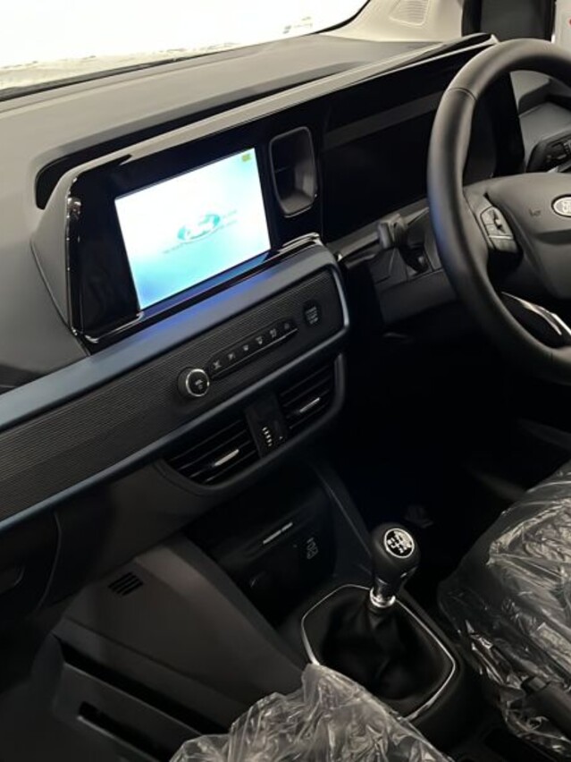 Ford Transit Courier 1.5 TDCi 100ps Active Van [6 Speed]