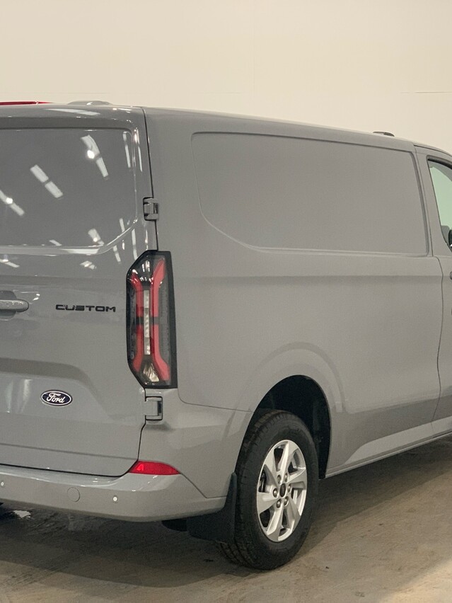 Ford E-Transit Custom 320L1 Limited 65kwh 100kw/136ps *ELECTRIC*