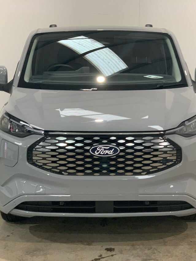 Ford E-Transit Custom 320L1 Limited 65kwh 100kw/136ps *ELECTRIC*