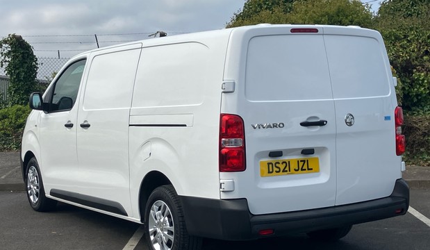 Vauxhall Vivaro VIVARO L2 DIESEL 2900 1.5d 100PS Dynamic H1 Van 