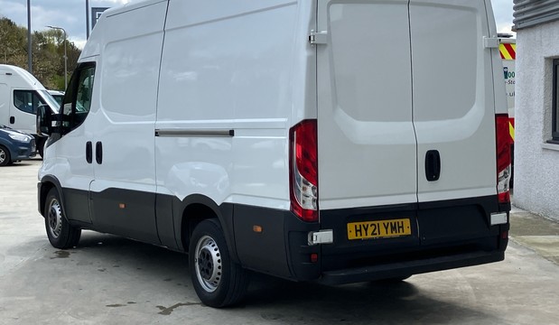 Iveco Daily DAILY 35S14 DIESEL 2.3 High Roof Van 3520L WB 