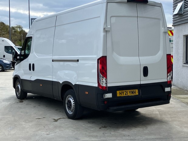 Iveco Daily DAILY 35S14 DIESEL 2.3 High Roof Van 3520L WB 2