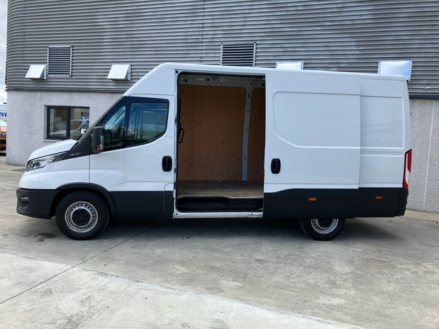 Iveco Daily DAILY 35S14 DIESEL 2.3 High Roof Van 3520L WB 6